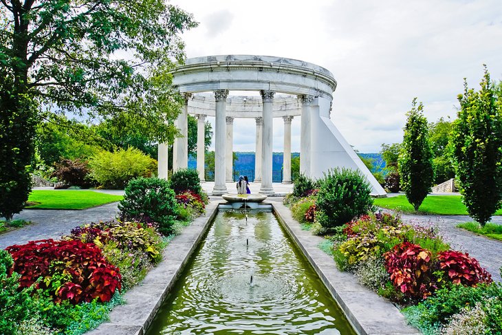 Untermyer Gardens