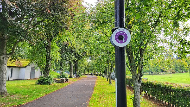 John Muir Way in Callendar Park