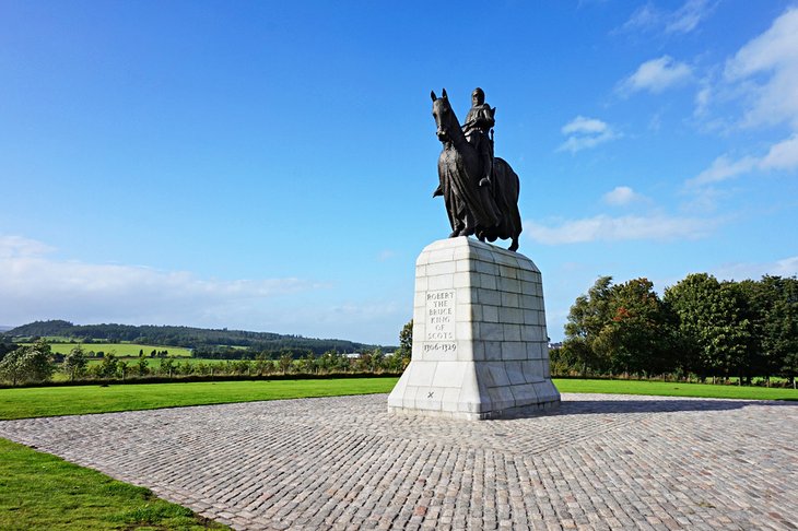 Robert the Bruce statue at the Battle of Bannockburn site
