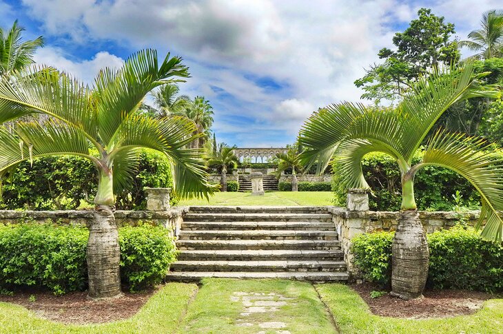 Versailles Gardens, Paradise Island