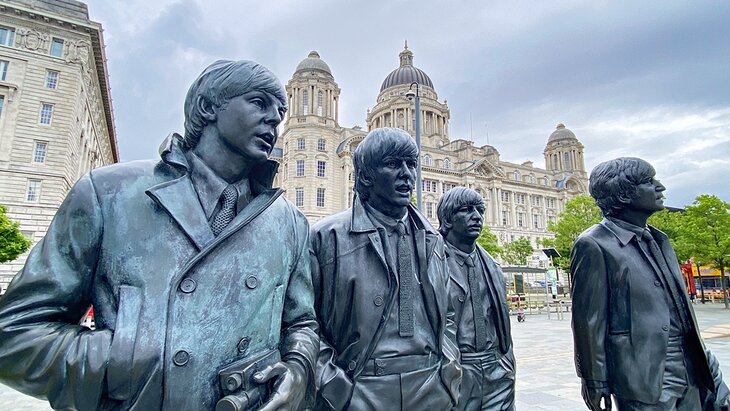 Beatles statue in Liverpool