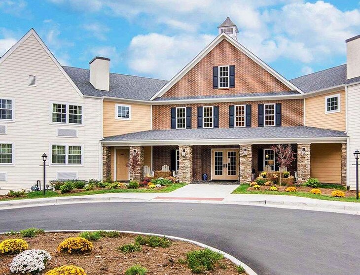 Photo Source: Bluegreen Vacations Shenandoah Crossing