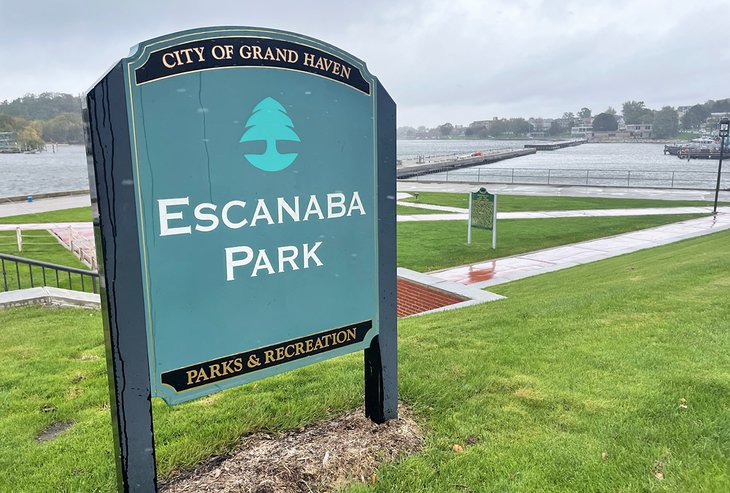 Escanaba Park