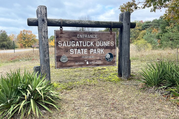 Saugatuck Dunes State Park