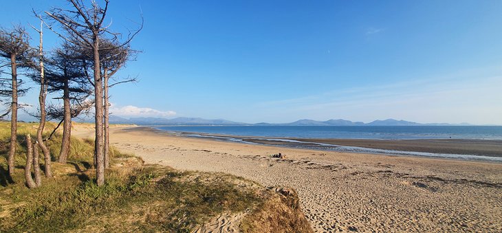 Llanddwyn Beach