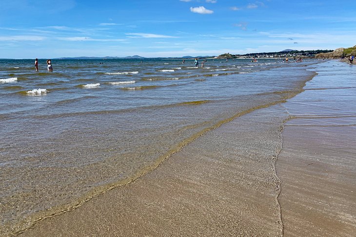 Morfa Bychan Beach (Black Rock Sands)