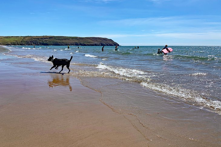 Porth Neigwl beach