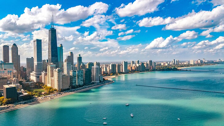 Chicago skyline along Lake Michigan