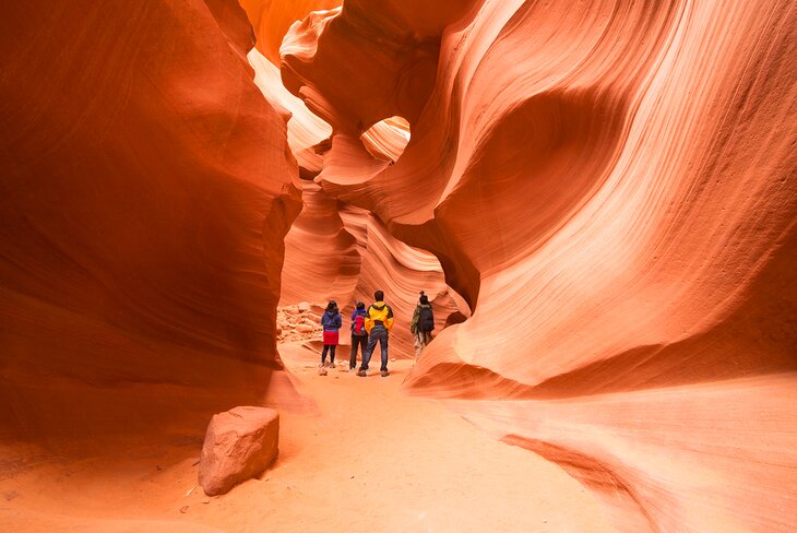 Tour group in Antelope Canyon