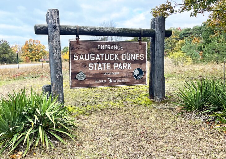 Saugatuck Dunes State Park