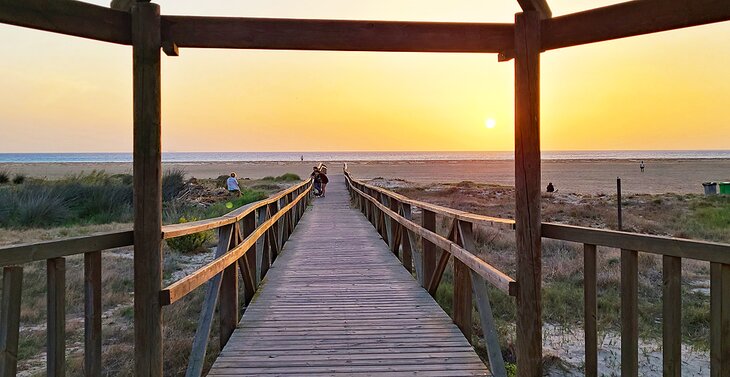 Playa de Los Lances Mid