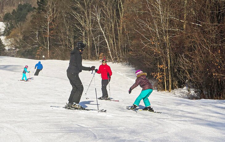 Skiing at Saskadena Six