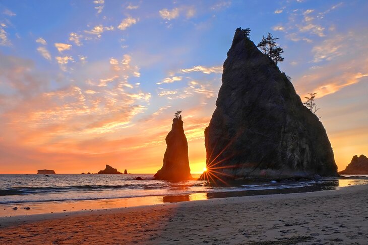 Sunset at Rialto Beach in Olympic National Park, Washington