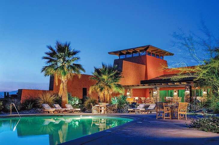 Photo Source: Hilton Grand Vacations Club Palm Desert