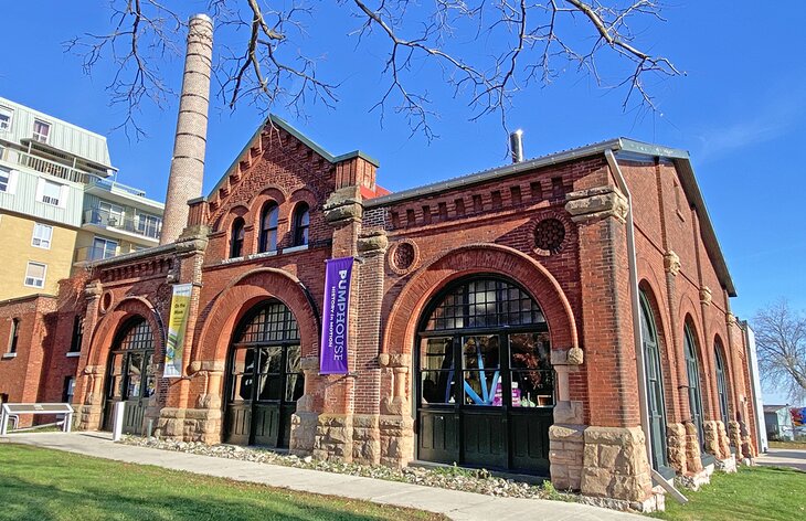 PumpHouse