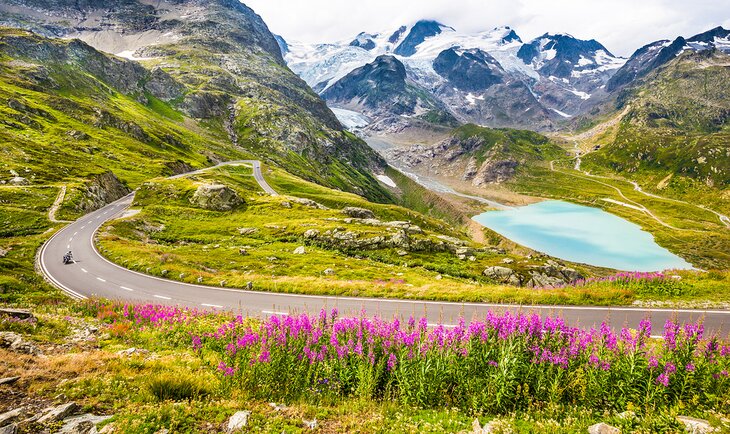 A road through the French Alps