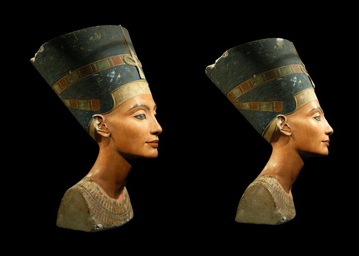 Bust of Queen Nefertiti in the Neues Museum, Berlin