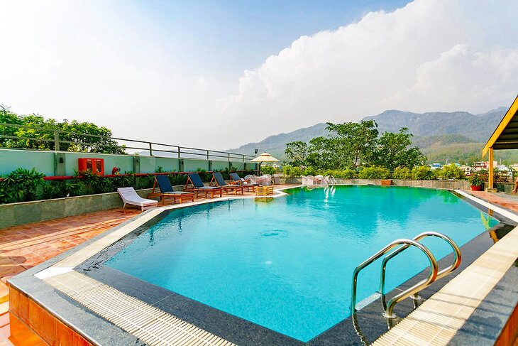 Photo Source: Hotel Natraj