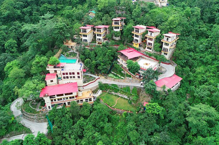 Photo Source: Veda5 Ayurveda & Yoga Retreat