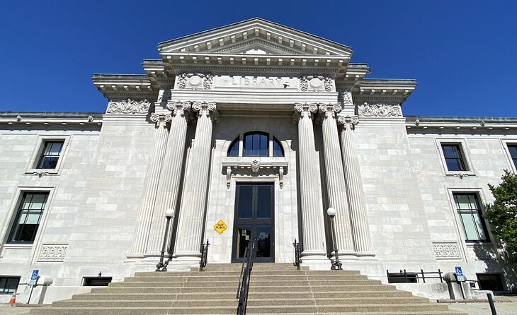 Louisville Free Public Library in Old Louisville