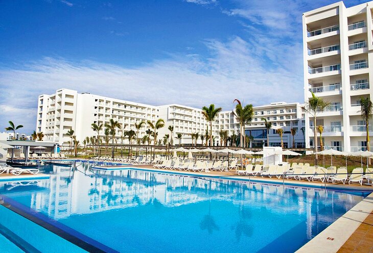 Photo Source: Hotel Riu Playa Blanca