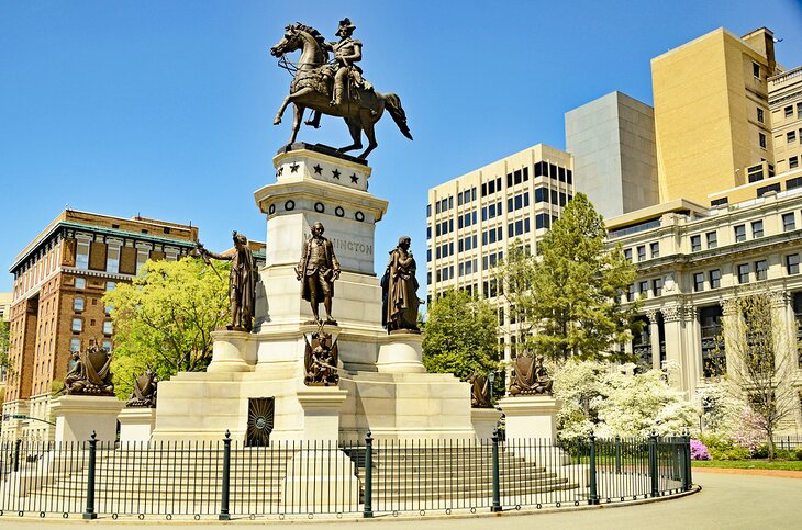 Washington Monument in Richmond, Virginia