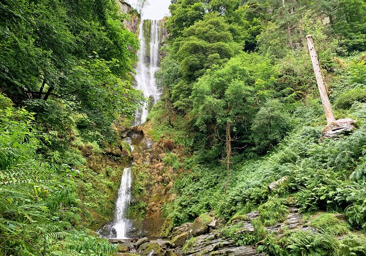 Pistyll Rhaeadr waterfall in Penybontfawr