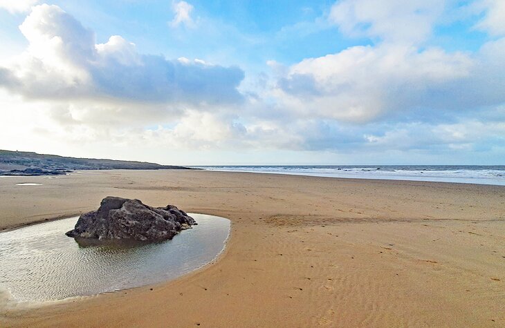 Ogmore By Sea Beach