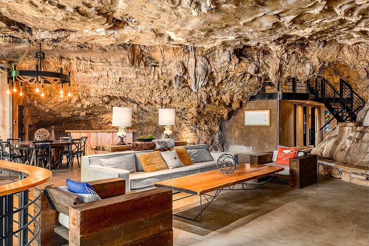 Photo Source: Beckham Creek Cave Lodge