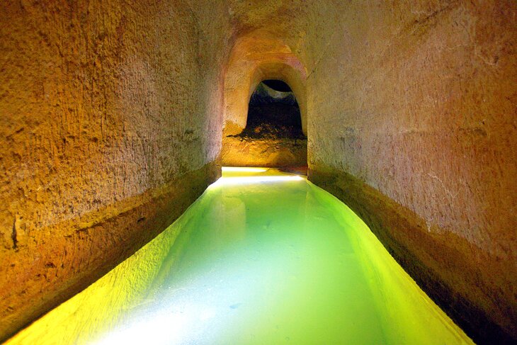 Bruoux Mines in Gargas