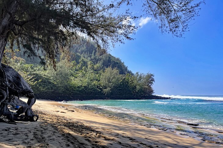 Ke'e (Kee) Beach