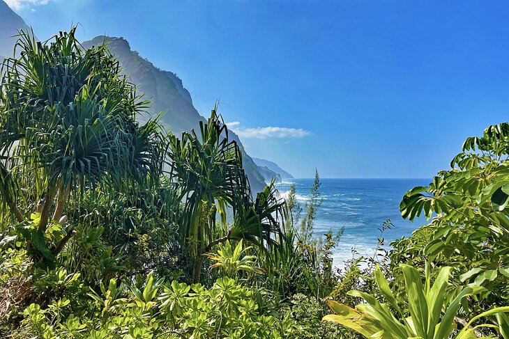 View along the Kalalau Trail