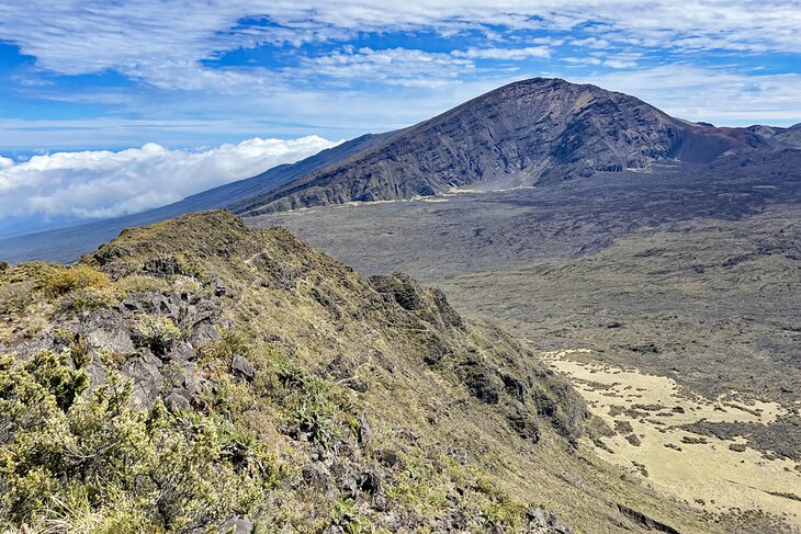 Halemau'u Haleakala Overlook Trail