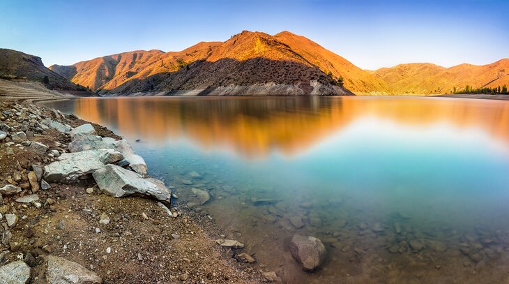 Lucky Peak Lake