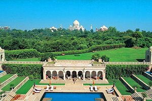 10 Top-Rated Resorts in Agra