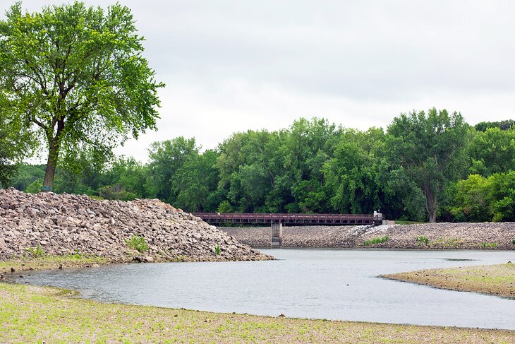 Lake Red Rock