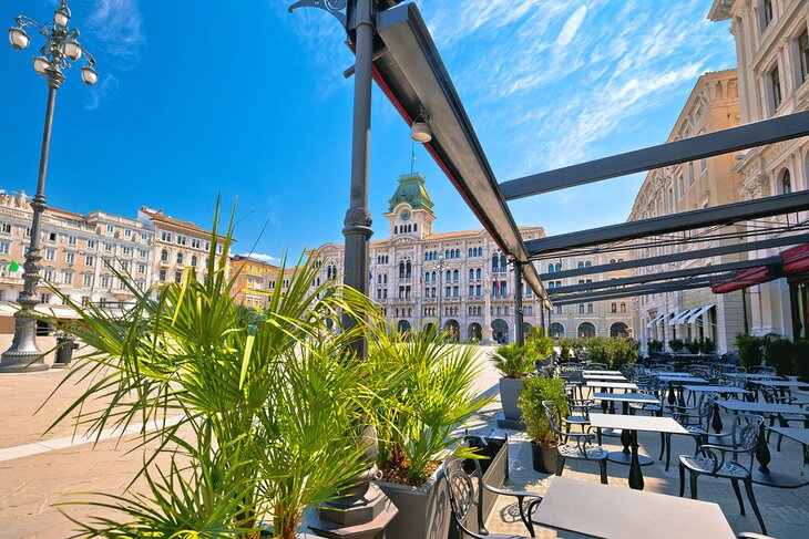 Café in Piazza Unità d'Italia, Trieste