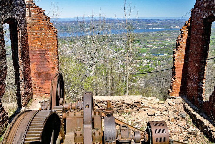 Mount Beacon Incline Railway ruins