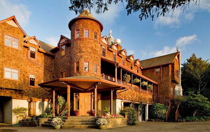 Photo Source: Arch Cape Inn and Retreat