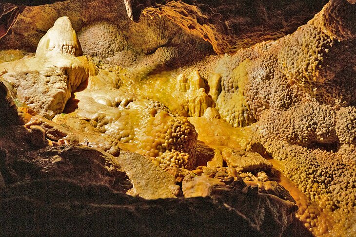 Jewel Cave National Monument