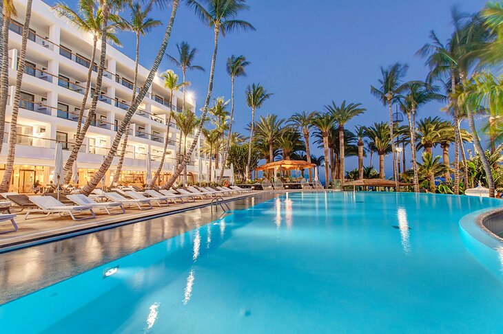 Hotel Fariones