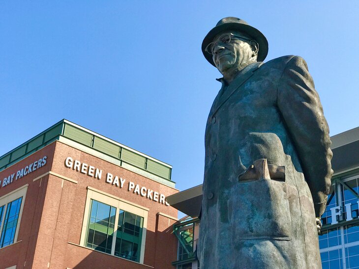 Walk of Legends Vince Lombardi statue