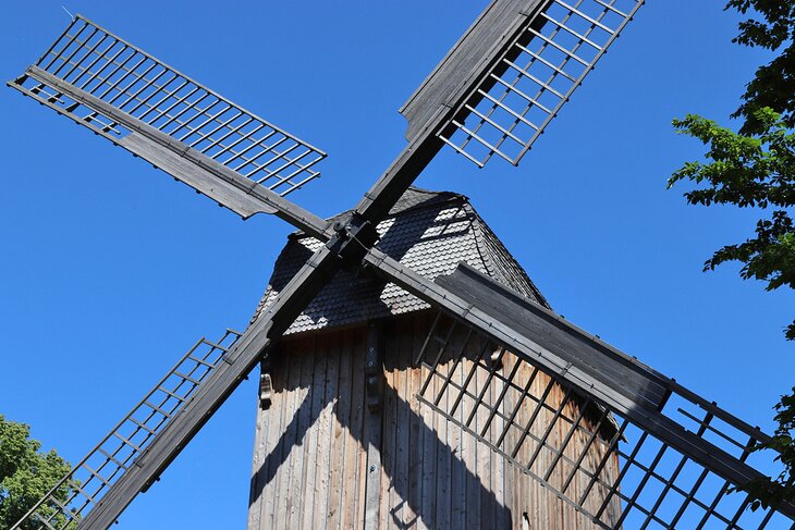 Windmill in Hermann Löns Park