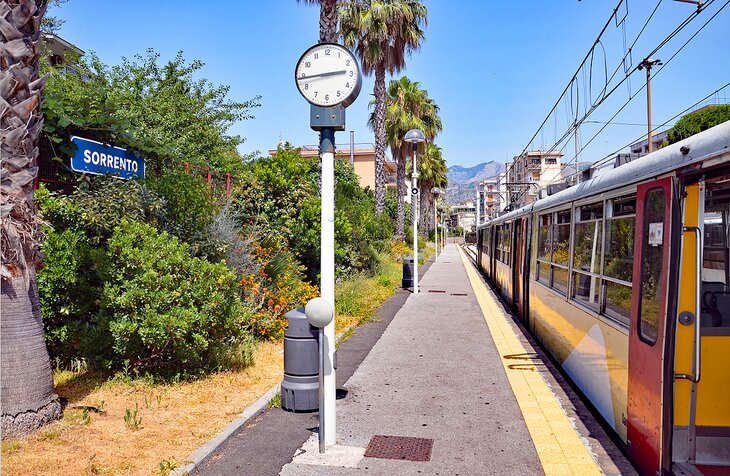 Sorrento train station