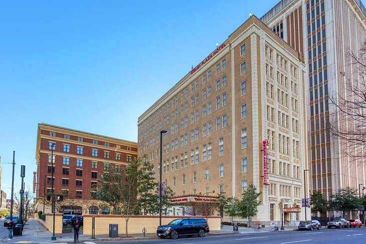 Photo Source: Drury Plaza Hotel New Orleans