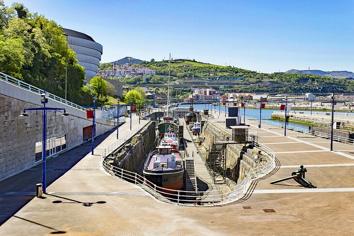 Bilbao Maritime Museum (Museo Marítimo Itsasmuseum Bilbao)