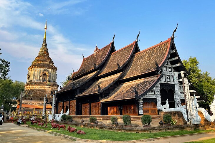 Wat Lok Moli