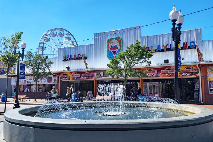 Fountain and shops in Old Orchard Beach