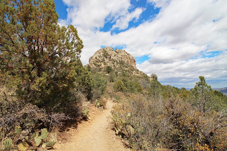 The upper portion of Thumb Butte Hiking Trail