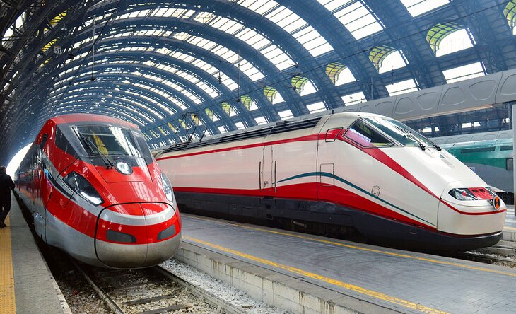 High-speed trains in Milan Centrale station